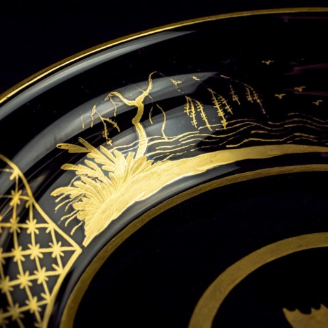 KUROKABE】Joseph zich 黒メタルのガラスの皿 | KUROKABE | 黒壁公式オンラインショップ - 滋賀県長浜市  ガラスの街「黒壁スクエア」