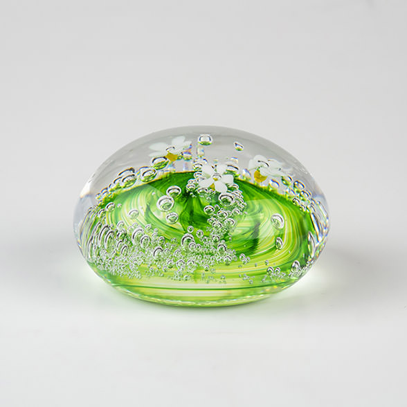 STUDIO】梅花藻ペーパーウェイト | KUROKABE | 黒壁公式オンライン